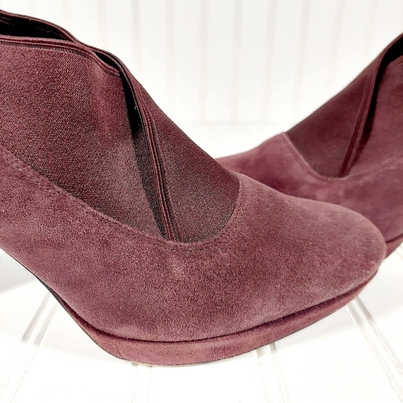Clarks Kendra Purple Suede Mix Closed-Toe Pumps A418 - Picture 10 of 14